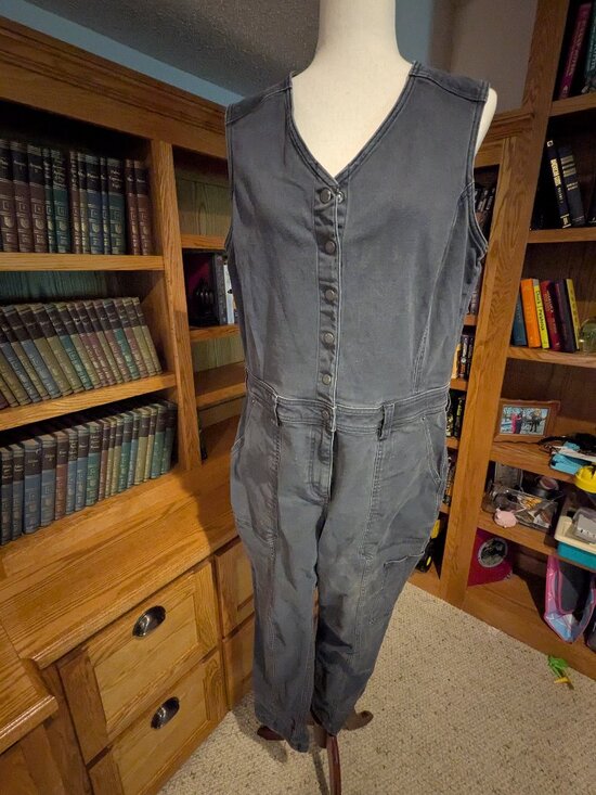 Duluth Trading Co Pants - Duluth Trading Co Gray Sleeveless Utility Cargo Jumpsuit Size 14 Regular